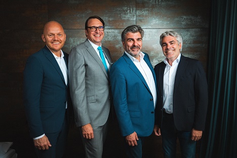 Foto: v.l.n.r: Alex Obertop, Alexander Aisenbrey, Oliver Mathée und Marcus Fränkle gründen gemeinsam das Beratungsunternehmen Vorreiter AG.